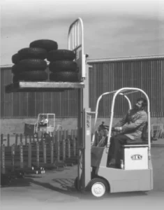Wózek widłowy yale 1950r