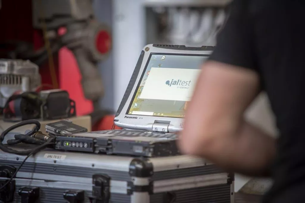 Naprawa elektroniki wózków widłowych