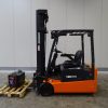 Doosan Elektryczny wózek widłowy 3-kołowy
