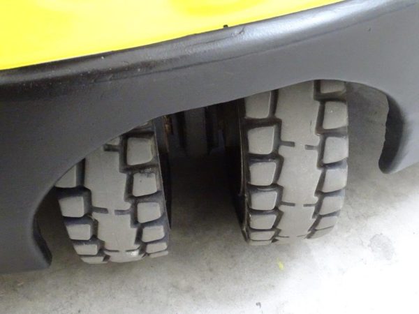 Hyster Elektryczny wózek widłowy 3-kołowy