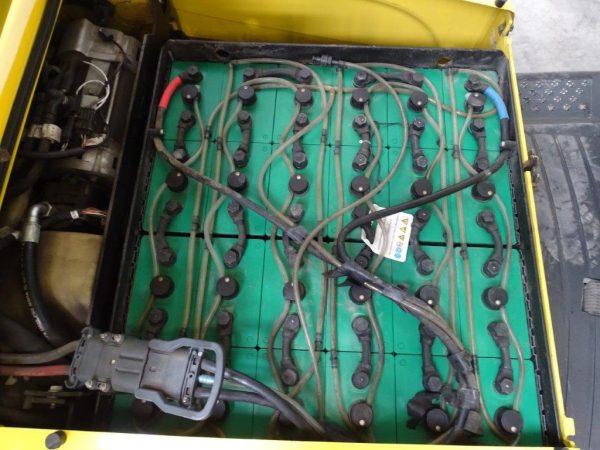 Hyster Elektryczny wózek widłowy 3-kołowy