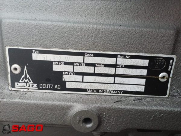 układy chłodzenia i wydechowe - Typ: MOTOR DEUTZ F 5L 912 W FL5912W 8162896