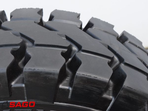koła i felgi - Typ: CONTINENTAL CSE-ROBUST SC20 VOLLGUMMI 8.0-15 RIM