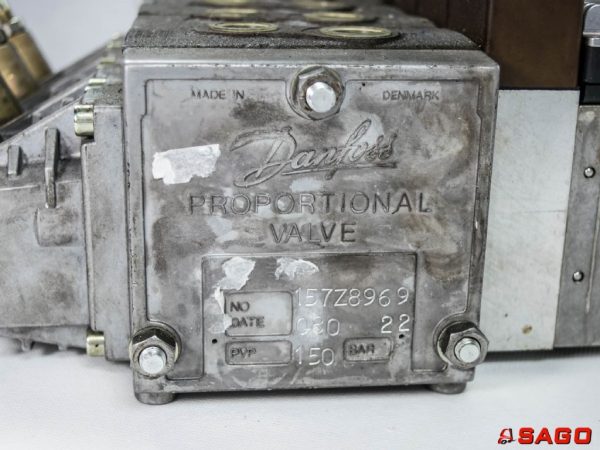 Jumbo Hydraulika - Typ: Steuerschieber 4fach PVDI 449A 6102 155X0613 Danfoss 115384 Irion Lancer Terra Baumann