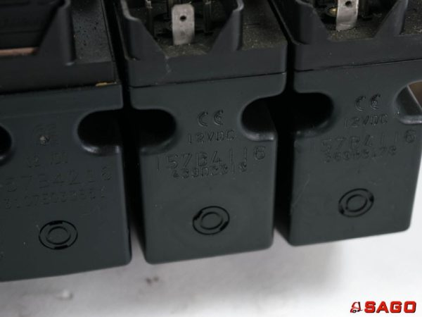 Baumann Hydraulika - Typ: Steuerschieber 4-fach GX 99216 479 22 150 BAR 12V 157B4116 Danfoss