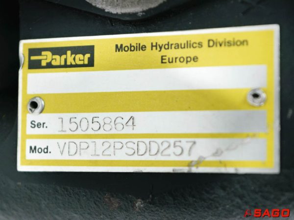 Hydraulika - Typ: Steuerschieber 4fach 74264 1505864 VDP12PSDD257 Parker