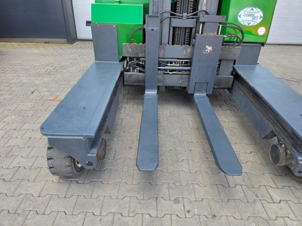Combilift Wielokierunkowy wózek boczny