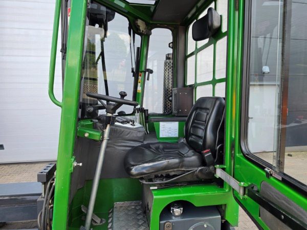 Combilift Wielokierunkowy wózek boczny