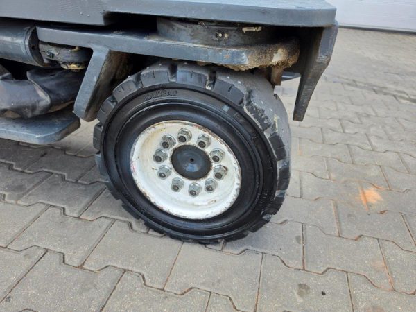 Combilift Wielokierunkowy wózek boczny