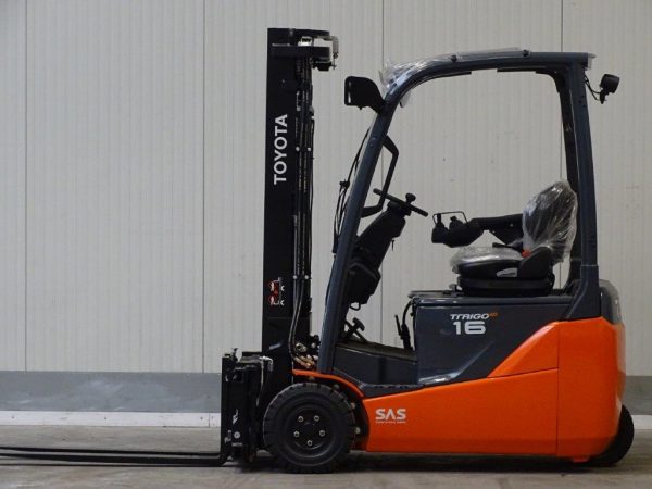 Toyota Elektryczny wózek widłowy 3-kołowy