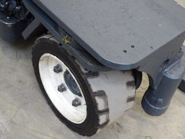 Combilift Wielokierunkowy wózek boczny