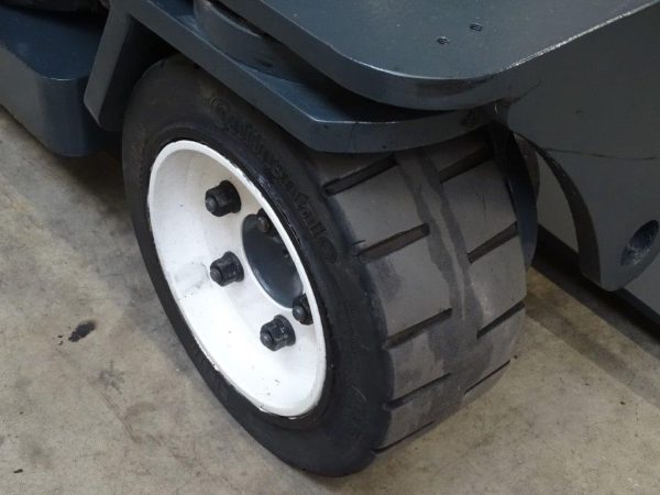 Combilift Wielokierunkowy wózek boczny