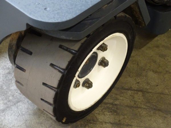 Combilift Wielokierunkowy wózek boczny