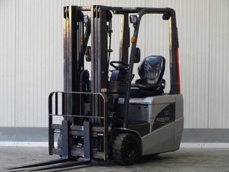 Nissan Elektryczny wózek widłowy 3-kołowy