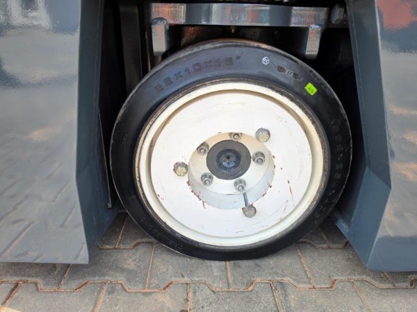 Combilift Wielokierunkowy wózek boczny