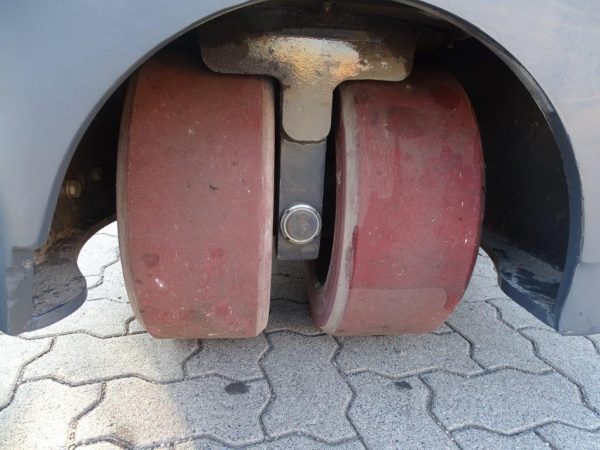 Combilift Wielokierunkowy wózek boczny